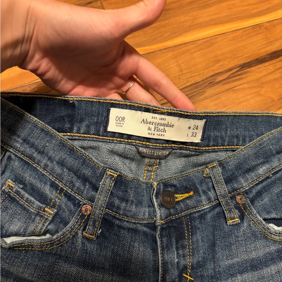 Abercrombie & Fitch Boot Cut Light Wash Jeans Size 24 - Picture 5 of 5